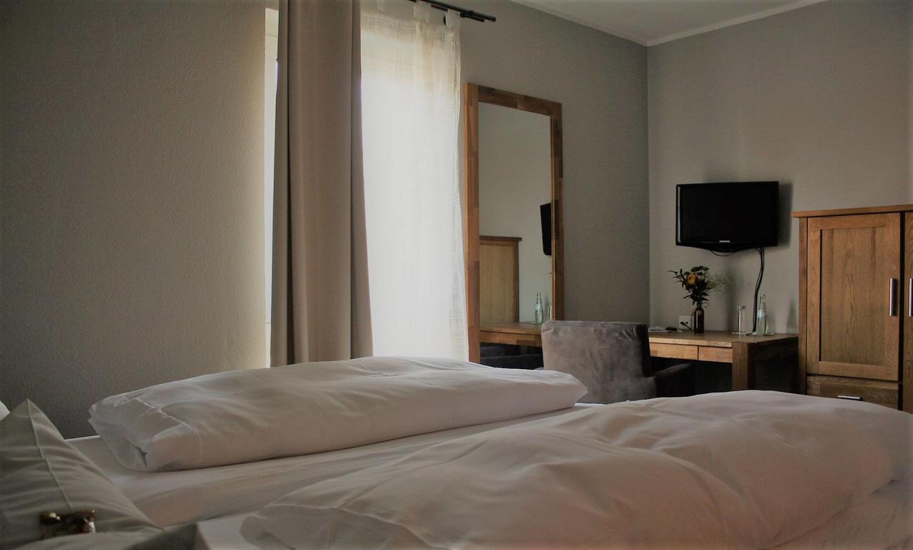 Hotel Schoene Aussicht Гисен Экстерьер фото